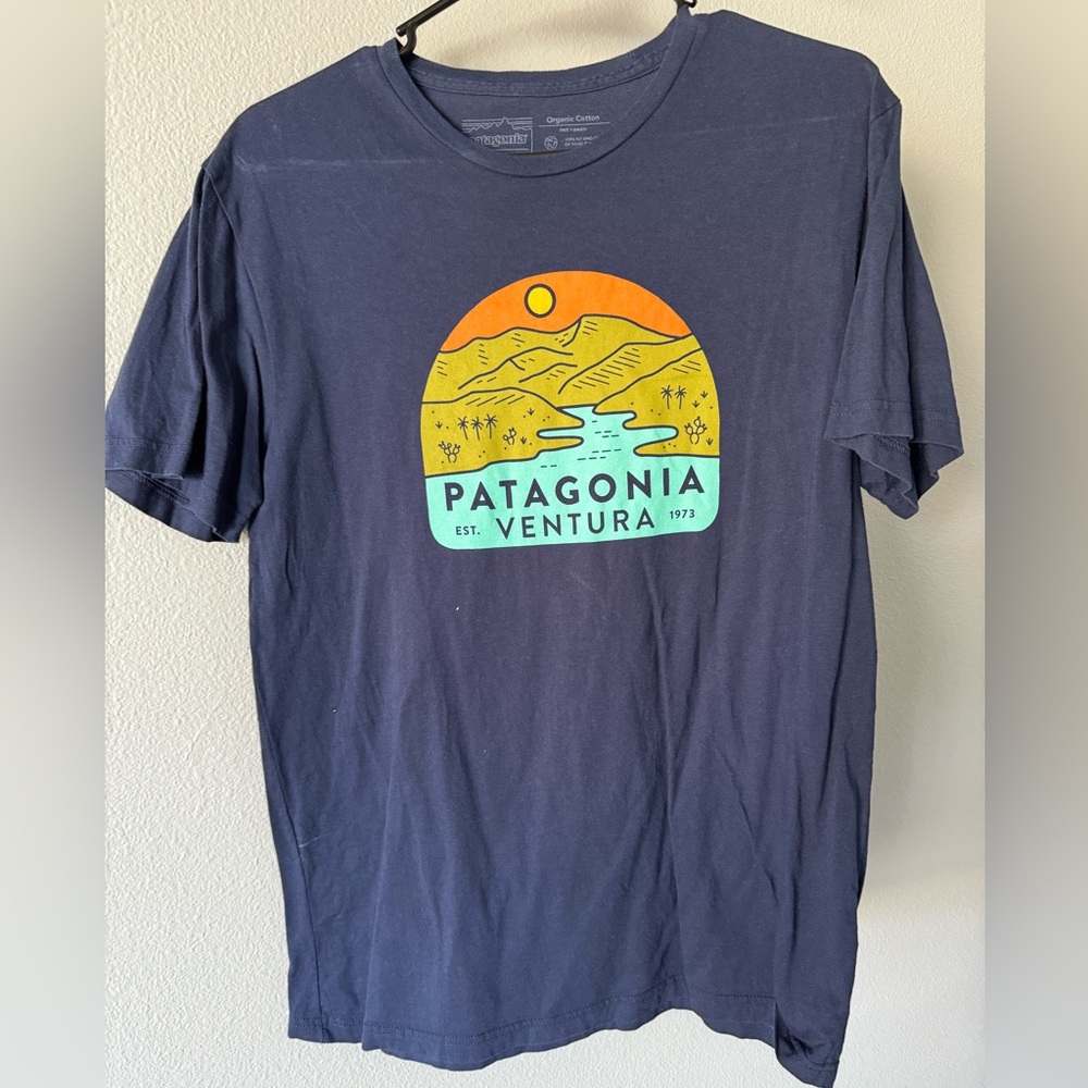 Like new men’s Patagonia tee